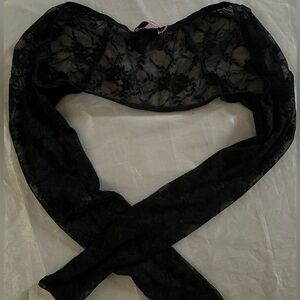 EDIKTED lace cover up